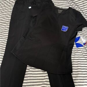 Scrubstar Black Women's V-neck Scrub Set